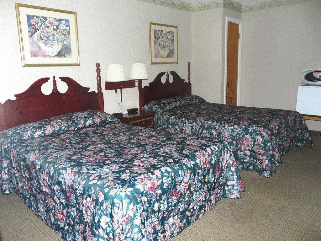 Knights Inn Ленокс Экстерьер фото