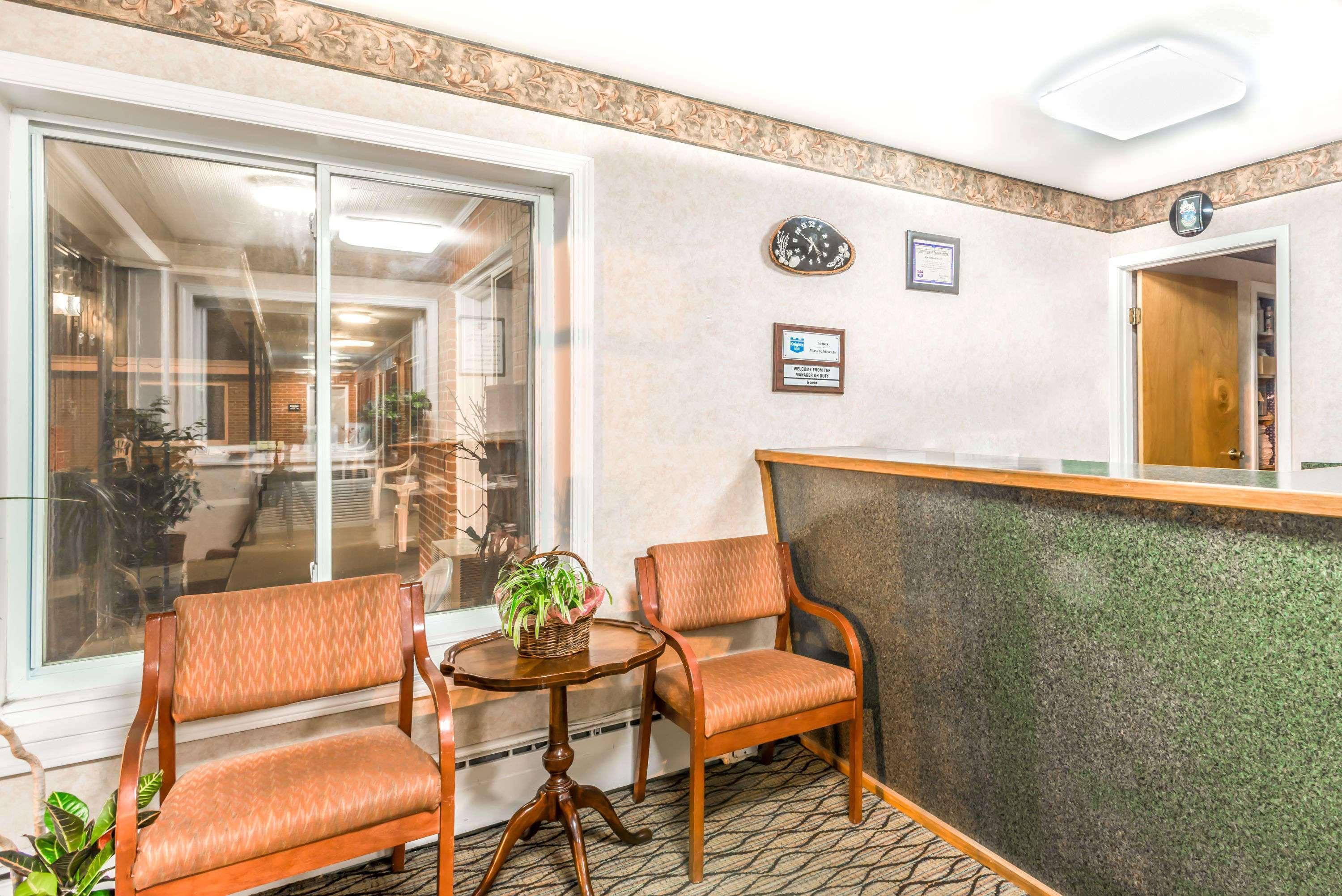 Knights Inn Ленокс Экстерьер фото